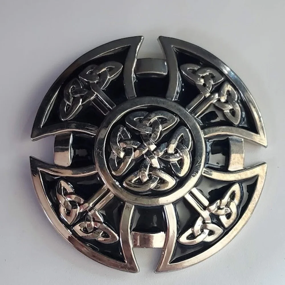 Celtic Knot Belt Buckle Silver Tone Black Enamel Round Irish Scottish Cross